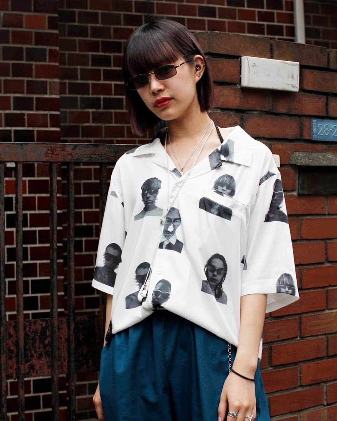 のインスタグラム：「@moe____pika  #streetstyle#droptokyo#tokyo#japan#streetscene#streetfashion#streetwear#streetculture#fashion#faith Photography: @sayaah」