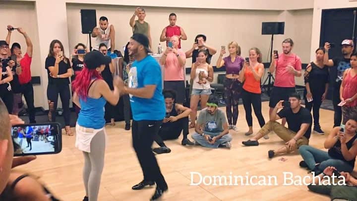 吉田沙織のインスタグラム：「Traditional style bachata 🇩🇲 #bachatafestival」