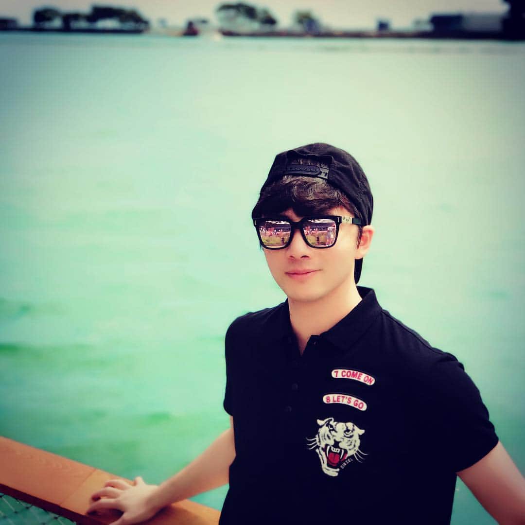 鄭シンのインスタグラム