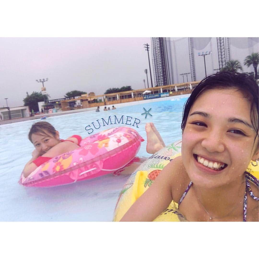 佐藤綾乃さんのインスタグラム写真 - (佐藤綾乃Instagram)「昨日は小夏とプールへGo♡ 3年連続よみうりランド！！ 安定の楽しさで満足 SPLASHStage最高だわ！ 天気悪すぎで寒かったけどまた晴れた日に行きたいわー！！ #よみうりランドプール  #良き休日  #楽しすぎて溺れかける」8月16日 10時38分 - ayano152