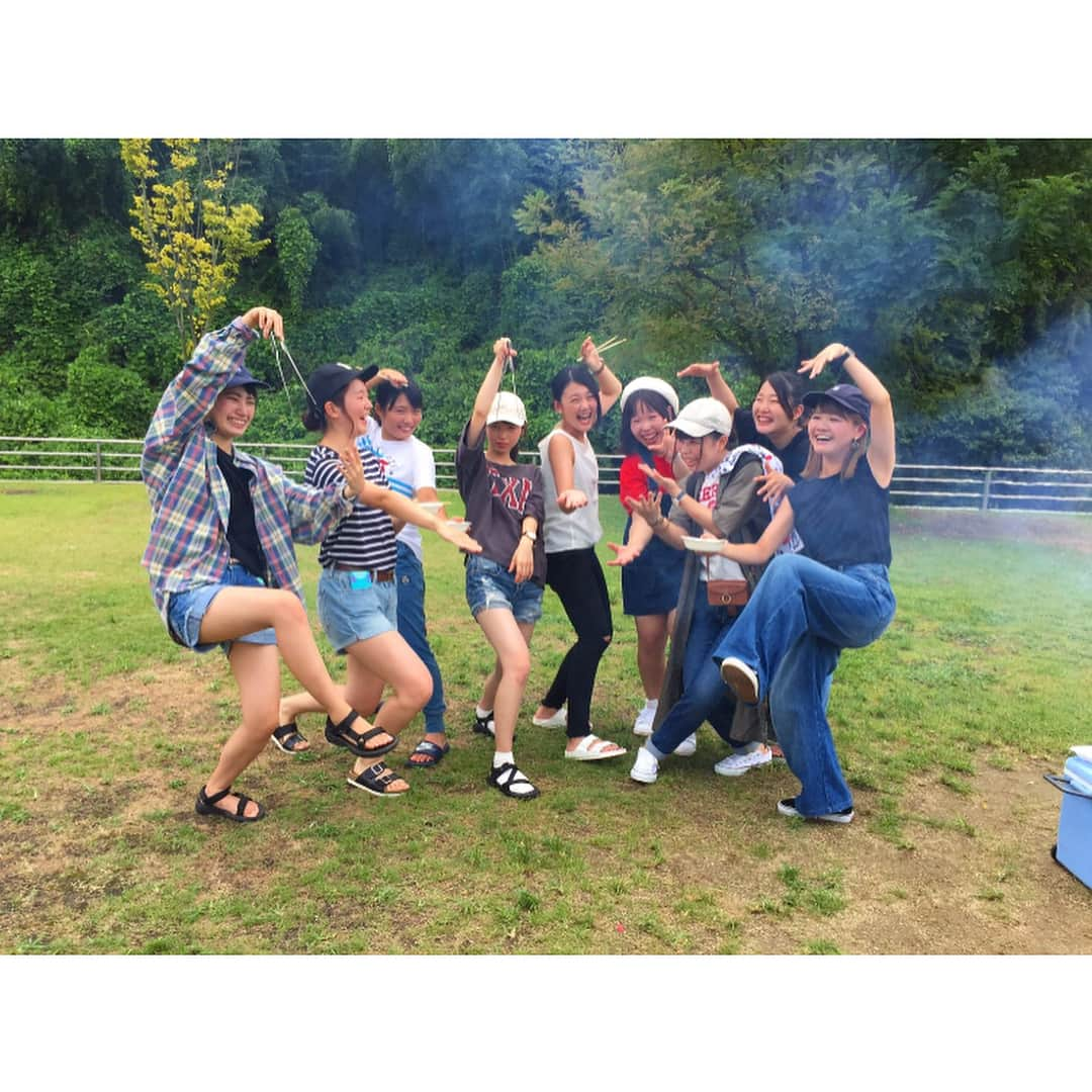 安藤京佳さんのインスタグラム写真 - (安藤京佳Instagram)「. 女11人でBBQは濃い🍖また成人式の日に🍻💗」8月16日 12時25分 - kyonstagram.1