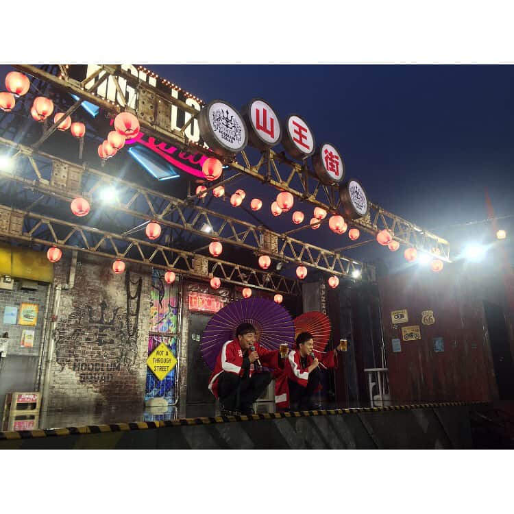 HiGH & LOWさんのインスタグラム写真 - (HiGH & LOWInstagram)「HiGH&LOW THE LAND 本日8/16（水）ゲスト！  達磨ベイビーズ #水野勝 #田中俊介 from BOYS AND MEN  THE MUSEUMにて 雨宮兄弟・達磨一家と スペシャル・コラボ！！ EXPG LAB女子Dance Team KIZZY from EXPG PATTY from EXPG SEBACK from EXPG  #ボイメン #EXPGLAB #KIZZY #PATTY #SEBACK #HiGH_LOW #よみうりランド」8月16日 22時35分 - high_low_official