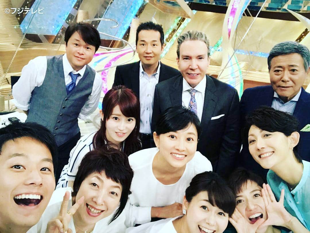 フジテレビ「とくダネ！」のインスタグラム：「お手伝いウィーク中の新人・黒瀬くん(左下)が水曜メンバーとの自撮りに挑戦(^^) また明日、#朝8時からテレビの前でお会いしましょう♪  #小倉智昭 #菊川怜 #梅津弥英子 #森本さやか #山中章子 #黒瀬翔生(くろせ・しょうい)#平野早苗 #荘口彰久 #田中良幸 #デーブスペクター #岡部磨知 #とくダネ大喜利 #大喜利 #とくダネコーデ #ファッション #コーディネート #今日のコーデ #アナウンサー #新人 #リポーター #コメンテーター #2017 #8月16日 #水曜日 #とくダネ #tokudane #フジテレビ #fujitv 170816」
