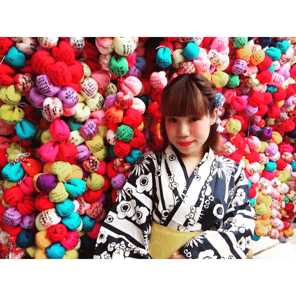 椎名あずさのインスタグラム：「京都旅行🚗1日目 素敵な出会いがあるように、くくり猿結んできたよ🐒 #八坂庚申堂  #くくり猿 #京都  #京都旅行 #家族旅行 #kyoto  #followme  #instagood」