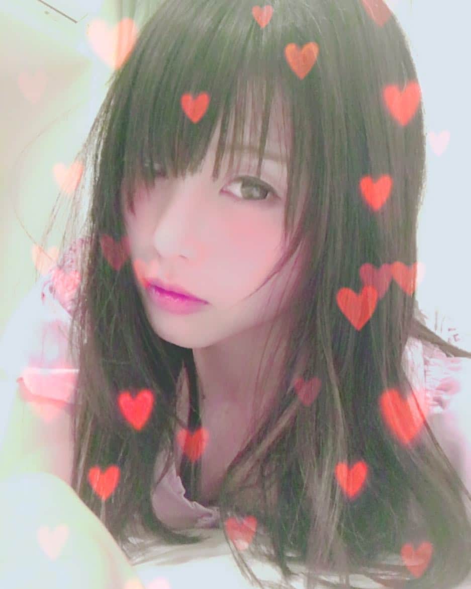 新村あかりのインスタグラム：「おはよう」
