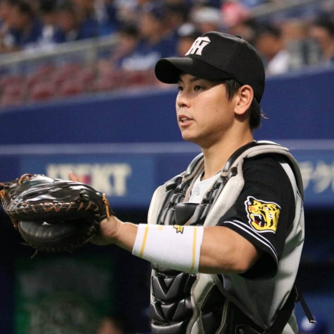 阪神タイガースさんのインスタグラム写真 - (阪神タイガースInstagram)「今日から中日ドラゴンズとの三連戦です❗練習風景をお届け📷✨ #阪神タイガース #梅野隆太郎 選手 #ロジャース 選手 #panda 🐼 #大山悠輔 選手 #ビジター #10日間の #遠征  #ご声援宜しくお願いします ❗」8月18日 18時06分 - hanshintigers_official