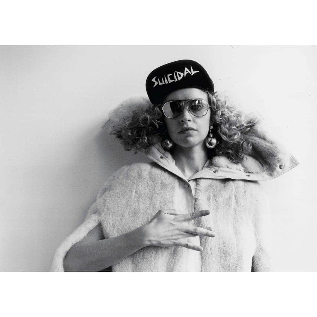 ZOO Magazineさんのインスタグラム写真 - (ZOO MagazineInstagram)「Mood ♚  ______ Model: Nina Hoss  Photo: Terry Richardson  #zoomagazine #ninahoss #terryrichardson #tb #woman #power #stylish #fashion #blackandwhite #monochrome #photo #photooftheday #leslielessin #devrekinnering #dennislanni」8月18日 23時30分 - zoomagazine
