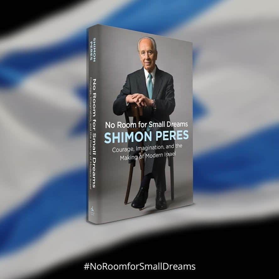 のインスタグラム：「Almost a year since his passing, we are absolutely honored to announce President Peres' final work - his autobiography, finished just 3 weeks before his passing. "All of us have much to learn from his story, which now belongs to the ages." - President Barack Obama Link in bio.  כמעט שנה מאז פטירתו של שמעון פרס ז״ל אנחנו מתרגשים להכריז על פרסום משימתו האחרונה, ספרו האישי, הביוגרפיה אשר אותה סיים לכתוב 3 שבועות טרם פטירתו יוצאת למדפים בקרוב. :ניתן להזמין עותקים דרך חנויות הספרים המקוונות כבר היום」