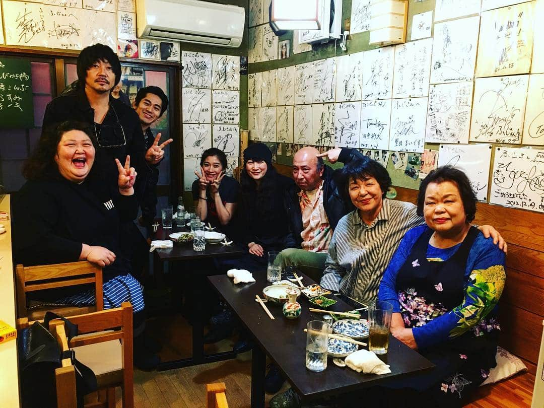 月に吠える。さんのインスタグラム写真 - (月に吠える。Instagram)「今夜0時20分 「居酒屋ふじ」第7話でぃす。 よろしくどうぞ〜 #居酒屋ふじ#土曜ドラマ24#永山絢斗#大森南朋#諏訪太郎#平田敦子#立石凉子#余貴美子#篠原涼子#ふじのおかあさん」8月19日 14時25分 - tsukinihoeru.6960.naoomori