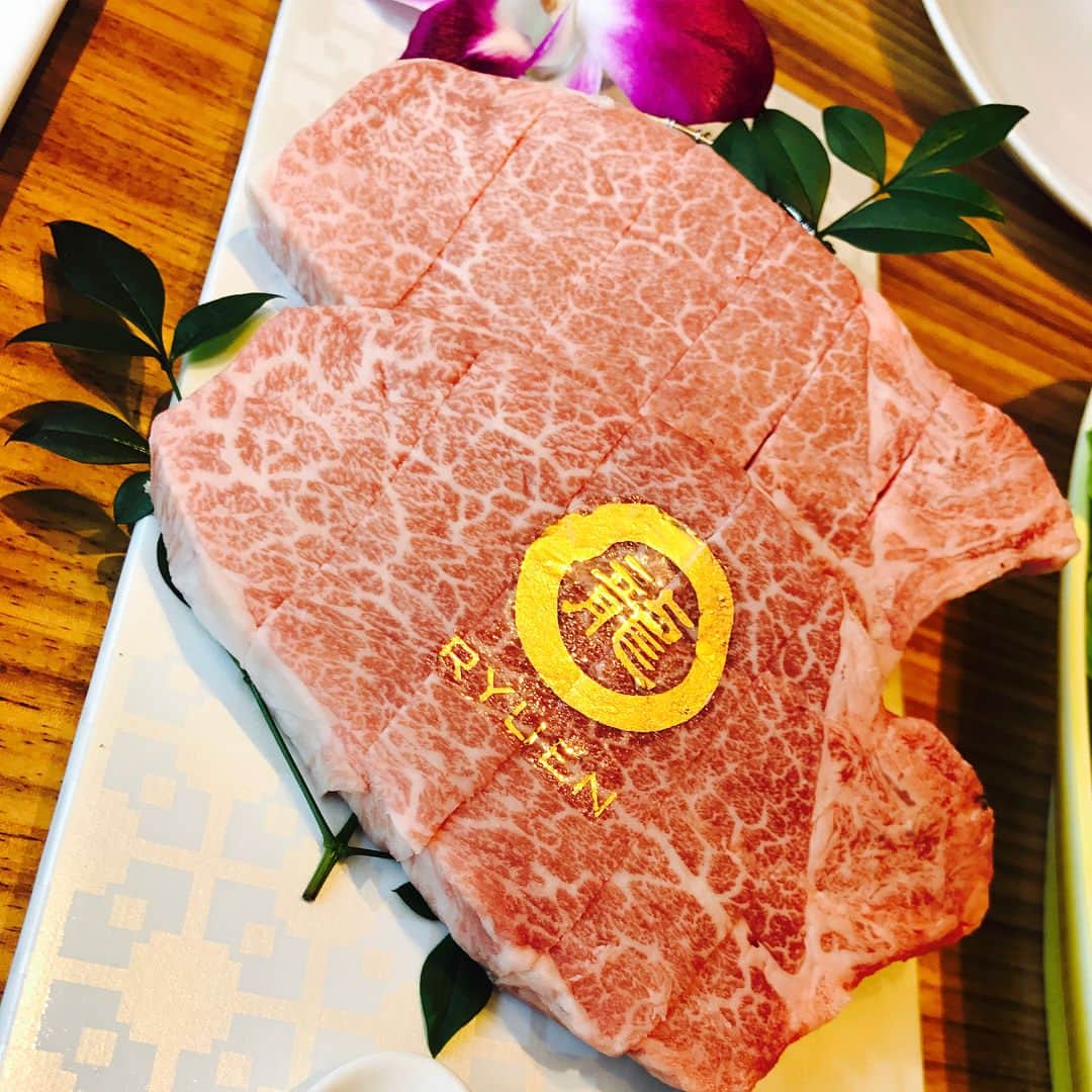 スザンヌのグルメインスタ