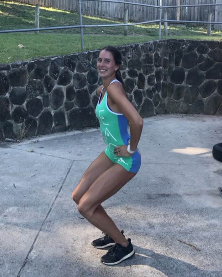 Maddie COATESのインスタグラム：「Miss those bodysuit feels #bringbacksummer #adidas #3stripesstyle @adidasau @adidasrunning @adidaswomen #tracknation #track」