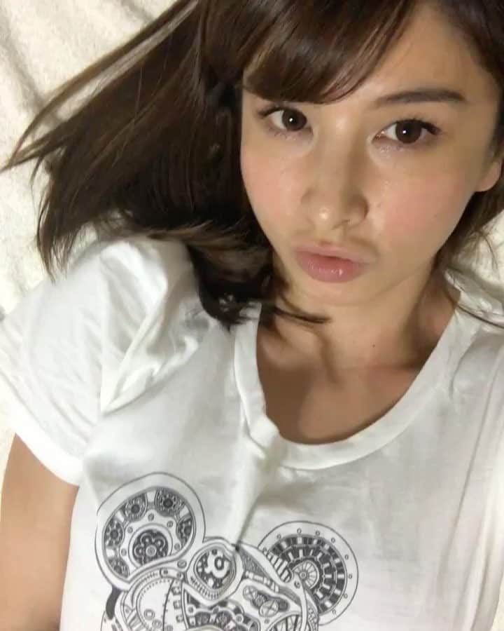 のインスタグラム：「お気に入り過ぎるTシャツ😍  実は作ったの！  可愛過ぎるから販売しよかな😂  #fashion #tshirt #handmade #print #me #夏はtシャツに限る #男女共用 #割と本気です」