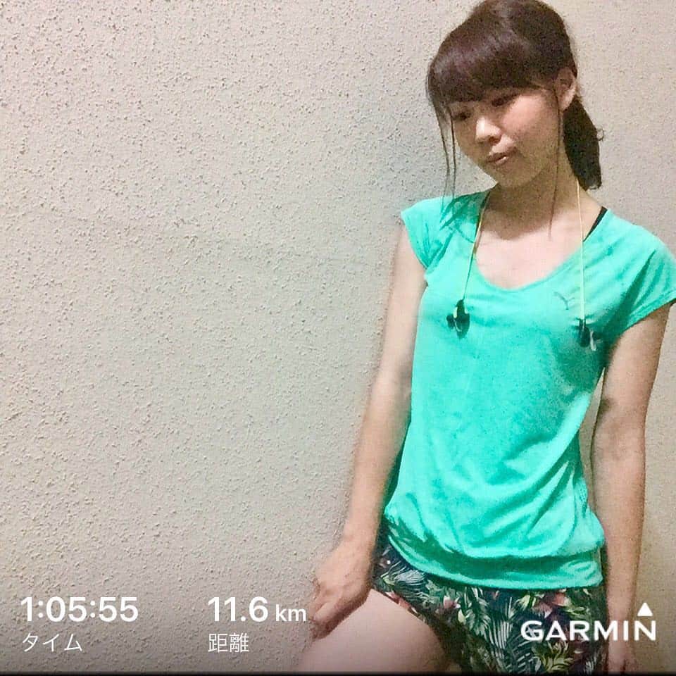 中橋舞さんのインスタグラム写真 - (中橋舞Instagram)「#ラン #run #ナイトラン  夜になっても暑い😵💦 何故かお腹から汗がジワジワ💦 #puma のTシャツは後ろが穴ぼこ😚 あれ？なんていうんやっけ？？この前聞いたのに忘れたな。 #穴ぼこで肌が少し見えてるやつ これが涼しい✨ パンツは #海パン で #滝汗注意報 でも大丈夫👌 #ig海パンランナーズ * * 未だにタンクトップ解禁せず。 いつにしようか迷い中🌀 タンクトップ着たらもう半袖に戻れない気が、、、 * * これからアイスタイム🍦💗 これがたまラン💗 * * #ランニング #run #runner #runforfun #ランニング女子 #garmin #igランナーズ #神戸ランナー #ダイエット #diet #ダイエッター #bodymake 体重は49kgだったから今日はアイス食べちゃう💗 私のダイエットは我慢しない‼️ストレスためない主義☺︎」7月26日 23時09分 - mai_nakahashi