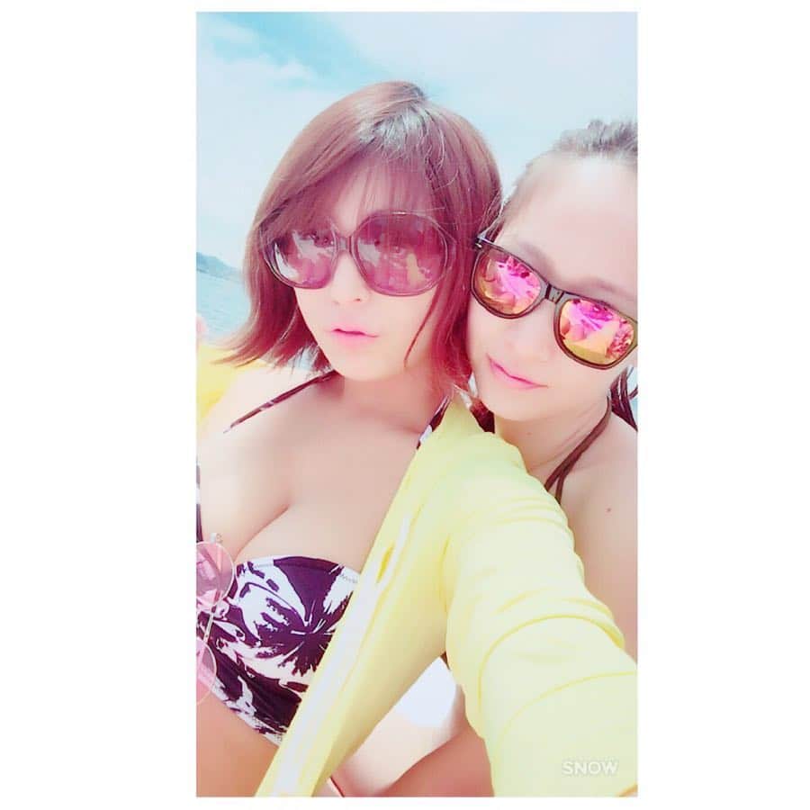 星野ナミのインスタグラム：「🌊✨」