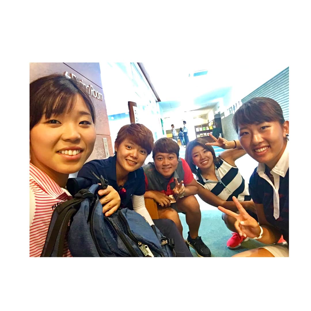 篠原まりあのインスタグラム：「__________** . カストロールレディース . 千葉なのに涼しかった〜 !! めっっっちゃ 下手くそ . 下手くそは 練習するのみ .  次戦はNEC軽井沢 です .  写真は.ユーリン☆スーハン.  朱音先輩☆かりんちゃん☆友ちゃん. .」