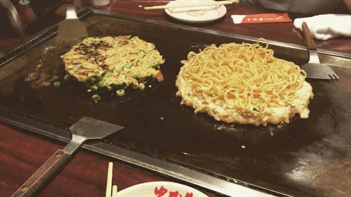 のインスタグラム：「大阪インストアありがとうございました！大阪大好き。このあと24時より、FM802 RADIO∞INFINITY生出演！ずっと出たかった番組なのでウレシス。」
