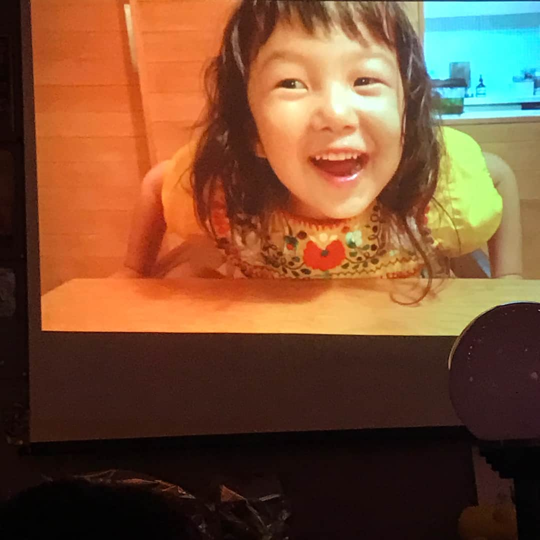 小林かなさんのインスタグラム写真 - (小林かなInstagram)「スタイリスト 斉藤くみちゃん 生誕40周年💕Birthday Party . 無事にサプライズ 大？成功♡ くみちゃん、おめでとう㊗️ . #ほっとしたのか #気が緩んだのか #久々飲みすぎたのか #朝起きたら #扁桃腺が腫れてて #久しぶりの熱 #38度 w #theguinguettebymoja」7月28日 1時02分 - kana__kobayashi