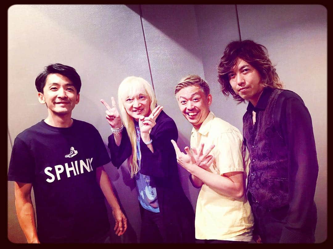 のインスタグラム：「河村隆一 『RK 20th Anniversary Action #008「ЯK S」Special Live』 渋谷マウントレーニア 2Days 超、盛り上がって終了❣️ 本当に楽しい２日間でした…🎷♬ ありがとうございました✌️😇🎵 #YOKAN  #live #yokanlive #河村隆一 #rks #福田真一朗 #葉山拓亮 #岩丸正 正 #渋谷マウントレーニアホール #instagram #instadaily #ライブ #笑顔でステキな1日を💓」