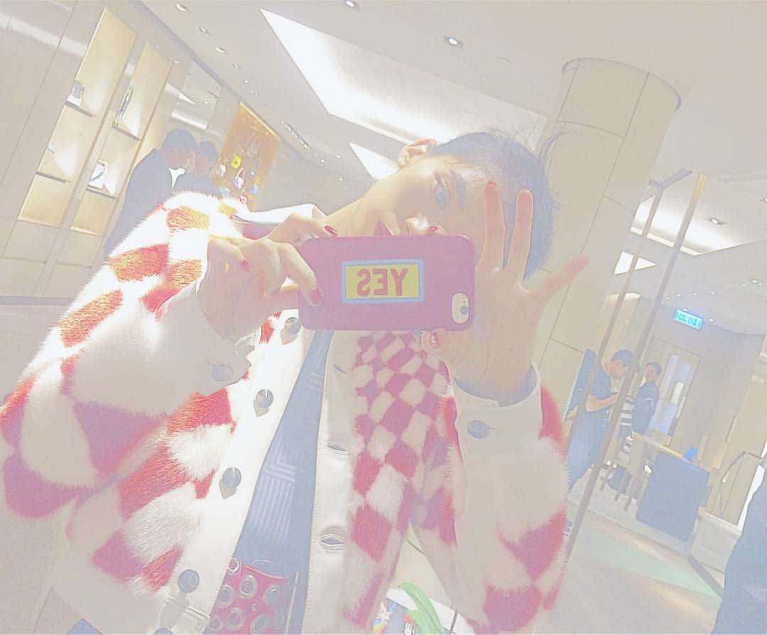のインスタグラム：「Y♦️E🀄️🗯S♦️ #fisforfendi @fisforfendi 🀄️🀄️🀄️」