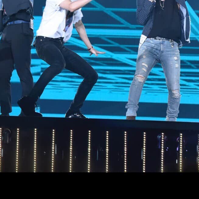 SHINeeのインスタグラム：「#SMTOWNLIVEWORLDTOURⅥinJAPAN 終了！ 次はSHINeeのドーム公演にご期待ください #SHINee #TOKYODOME #ONEW #JONGHYUN #TAEMIN #MINHO #KEY #FlameofLove #Dejabu #1of1 #Replay #Sherlock #Everybody #GetTheTresure」