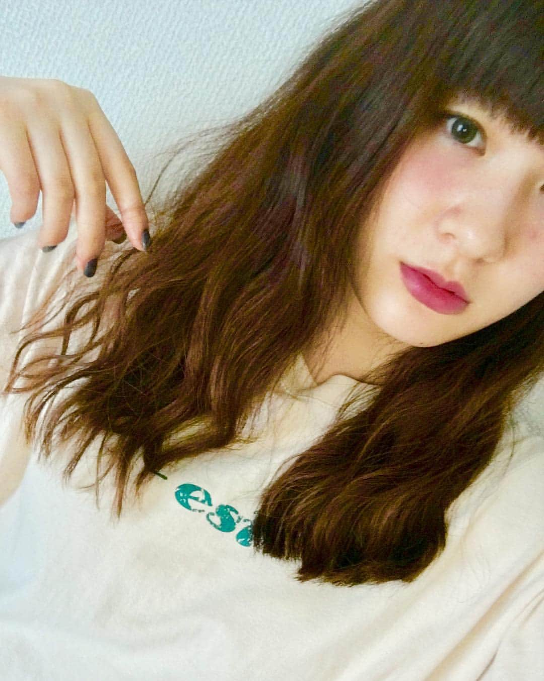 菅原萌香さんのインスタグラム写真 - (菅原萌香Instagram)「髪をちょっと短くしてみました💇✨ ･ #KAINO#えみさんありがとうございます♡ #カット＆パーマ #菅原萌香」7月28日 23時40分 - sgwr_mek0524