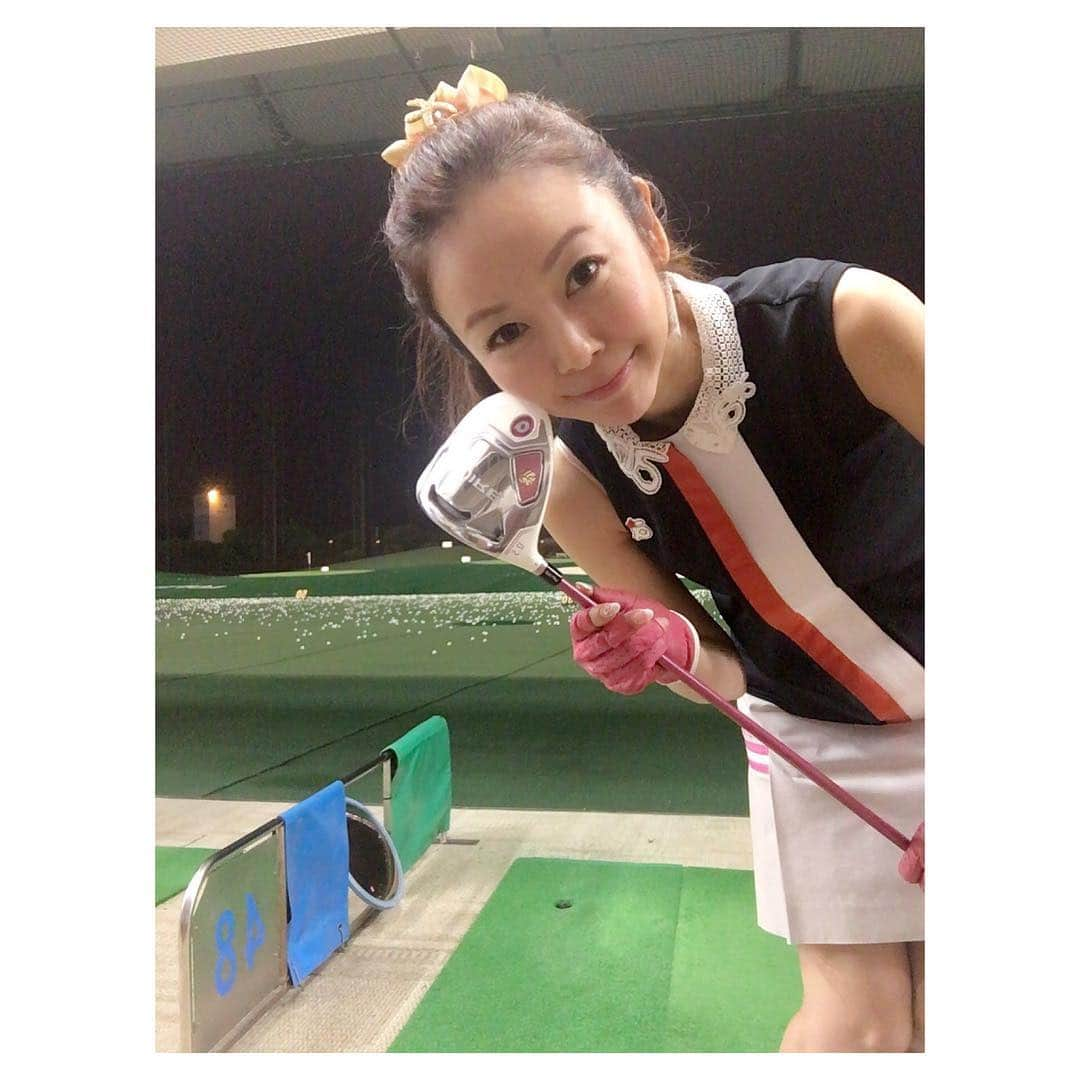 宮崎宣子さんのインスタグラム写真 - (宮崎宣子Instagram)「ゴルフ頑張ろ🏌️‍♀️ とにかく毎日楽しくゴルフ⛳️ #archivio #golflessons #ゴルフ女子 #夜練 #誰か一緒に行きませんか #ゴルフレッスン #ゴルフウェア #宮崎宣子 #宮﨑宣子」7月29日 0時34分 - miyazaki_nobuko