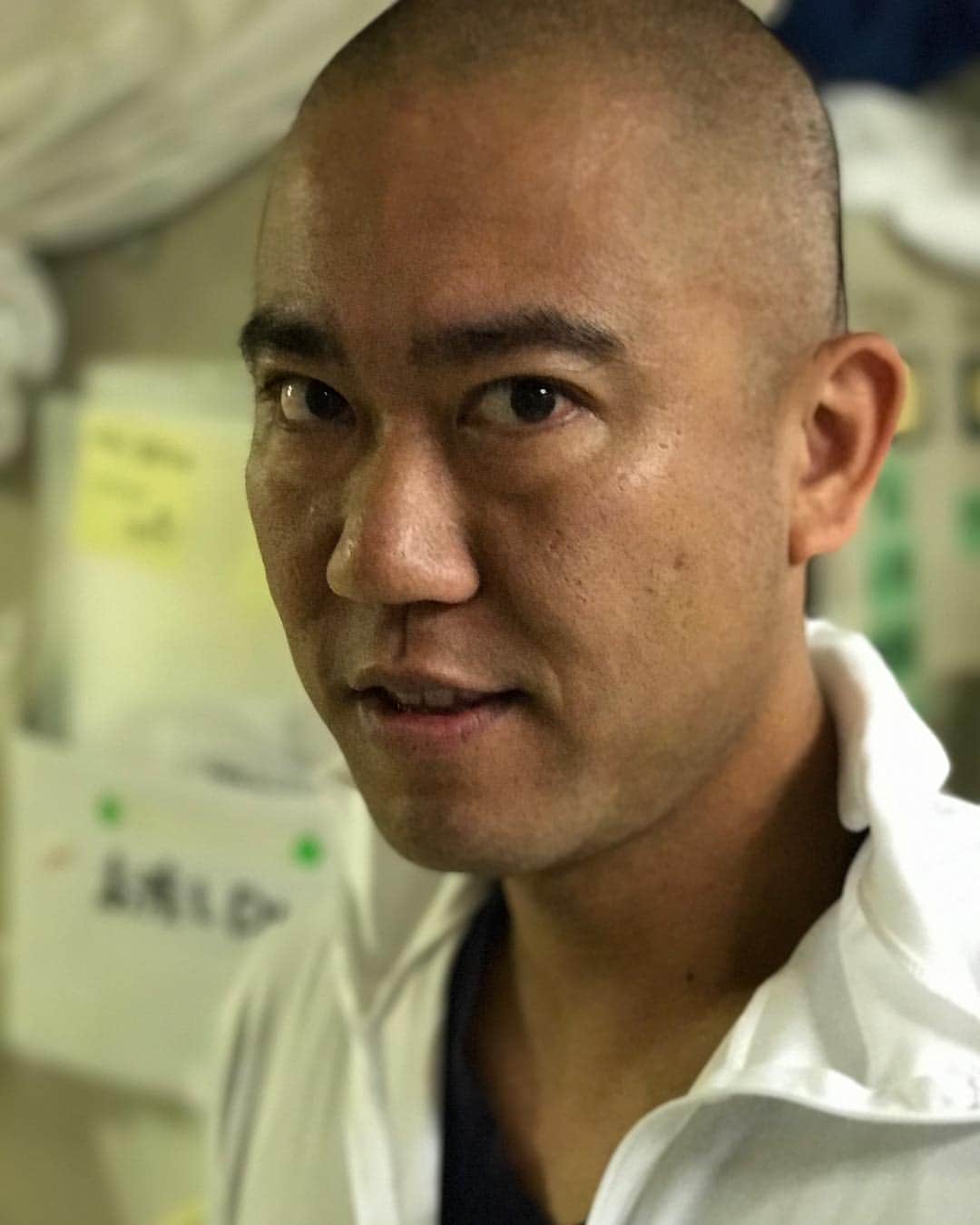 川島明のインスタグラム：「コロコロチキチキペッパーズ　ナダルくん  #インド映画で突然踊り出す奴  #マリオカートでレコードタイム出した時のノコノコ  #サメの生殖器  #逮捕された催眠術師  #中国の格闘ゲームで連打だけで技出る奴  #アプリゲームの無課金のアバター  #少林寺の嫌な先輩  #受刑者のドキュメントでスプーンで豆食べてる奴  #ＡＶでセクシー女優の後ろでブリーフ履いて立ってるだけの奴  #喋れば笑いが起こるコントキング」
