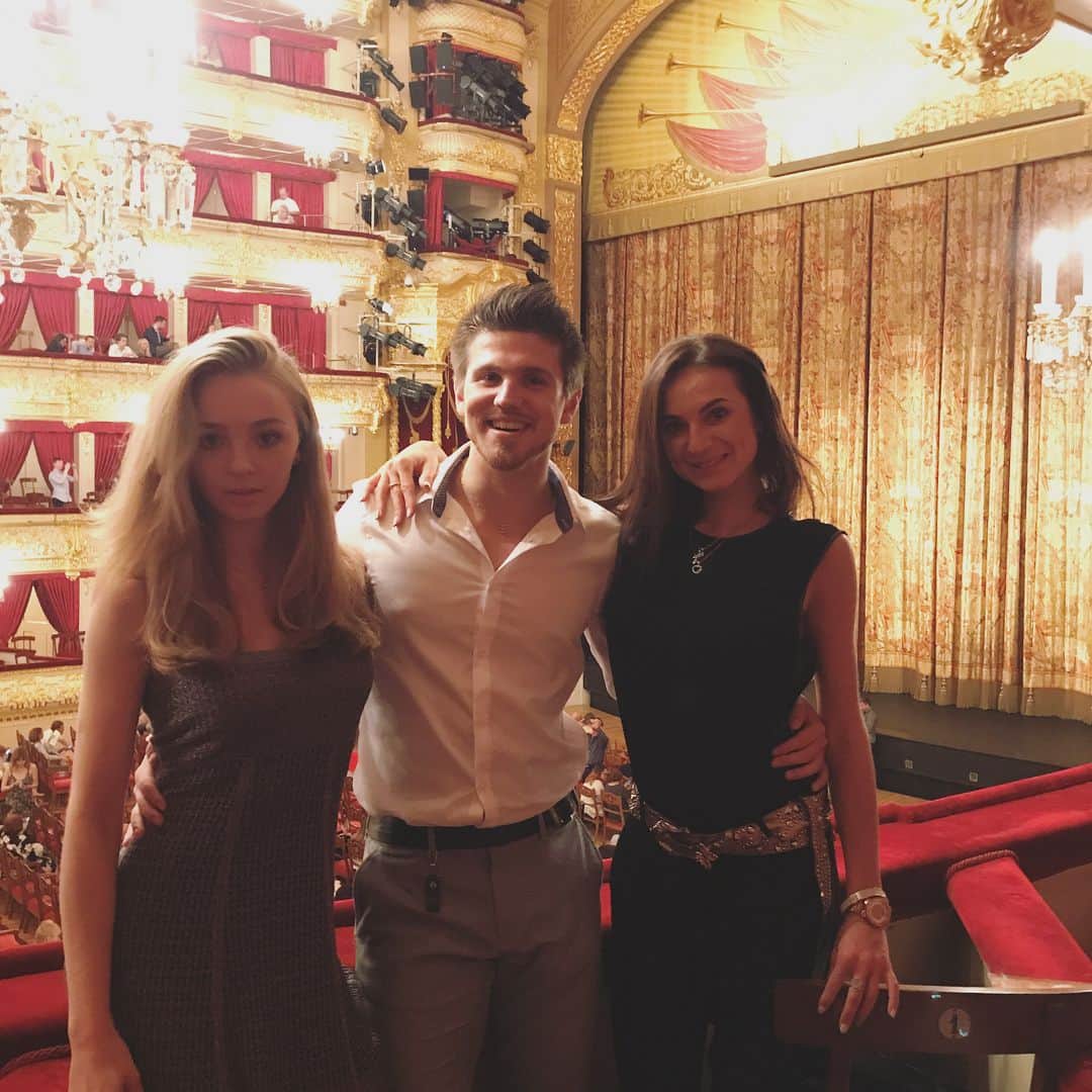 イワン・ブキンのインスタグラム：「Спасибо огромное @lubaandreeva, Олег Габышев, Дмитрий Фишер и Дмитрий Крылов за море чувств пережитых вместе с вами...#ballet #большойтеатр #weekend」