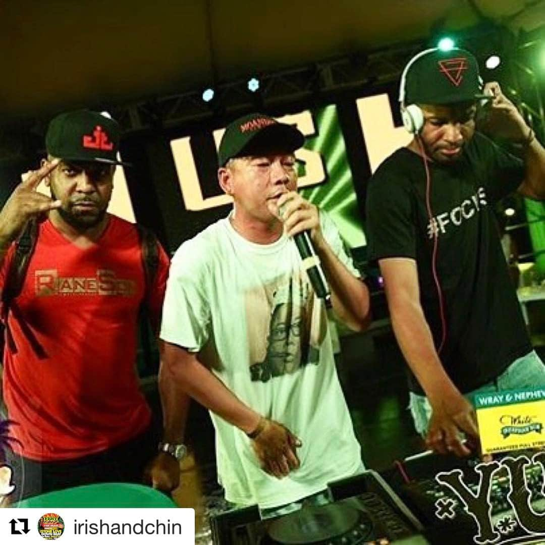 MIGHTY CROWNさんのインスタグラム写真 - (MIGHTY CROWNInstagram)「#team 90s  #DreamWeekend #jamaica  #givethanks for having us #fareastrulers #mightycrown #yush #negril #vibes #loud  ジャマイカに #バッキー #浜のドドスを 一緒に連れてきた。 (笑)  #Repost @irishandchin with @repostapp ・・・ Negril deh pon 🔥 @MightyCrown x @jazzytjamaica at #DreamWeekend right now in Jamaica!! #MightyCrown #FarEastRulaz #IrishandChinManagement」7月30日 19時43分 - mightycrown