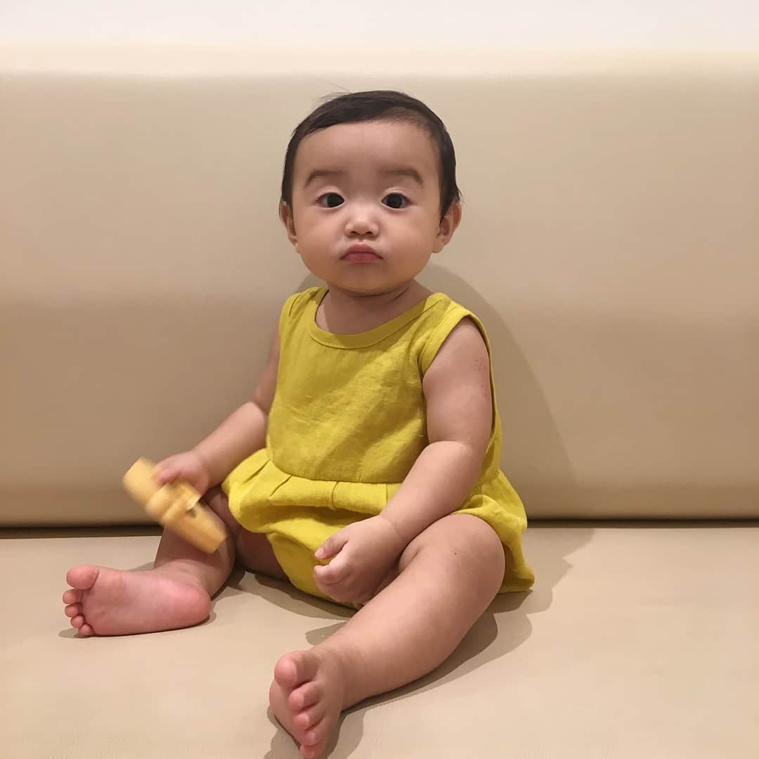 Ayuさんのインスタグラム写真 Ayuinstagram 17 8 4 Fri 今日はねねの 生後10ヶ月 健診でした すべての項目問題なし 元気にすくすく育ってます ありがとう 68 2cm 7860g Picはお昼寝中に 笑 0歳 生後322日