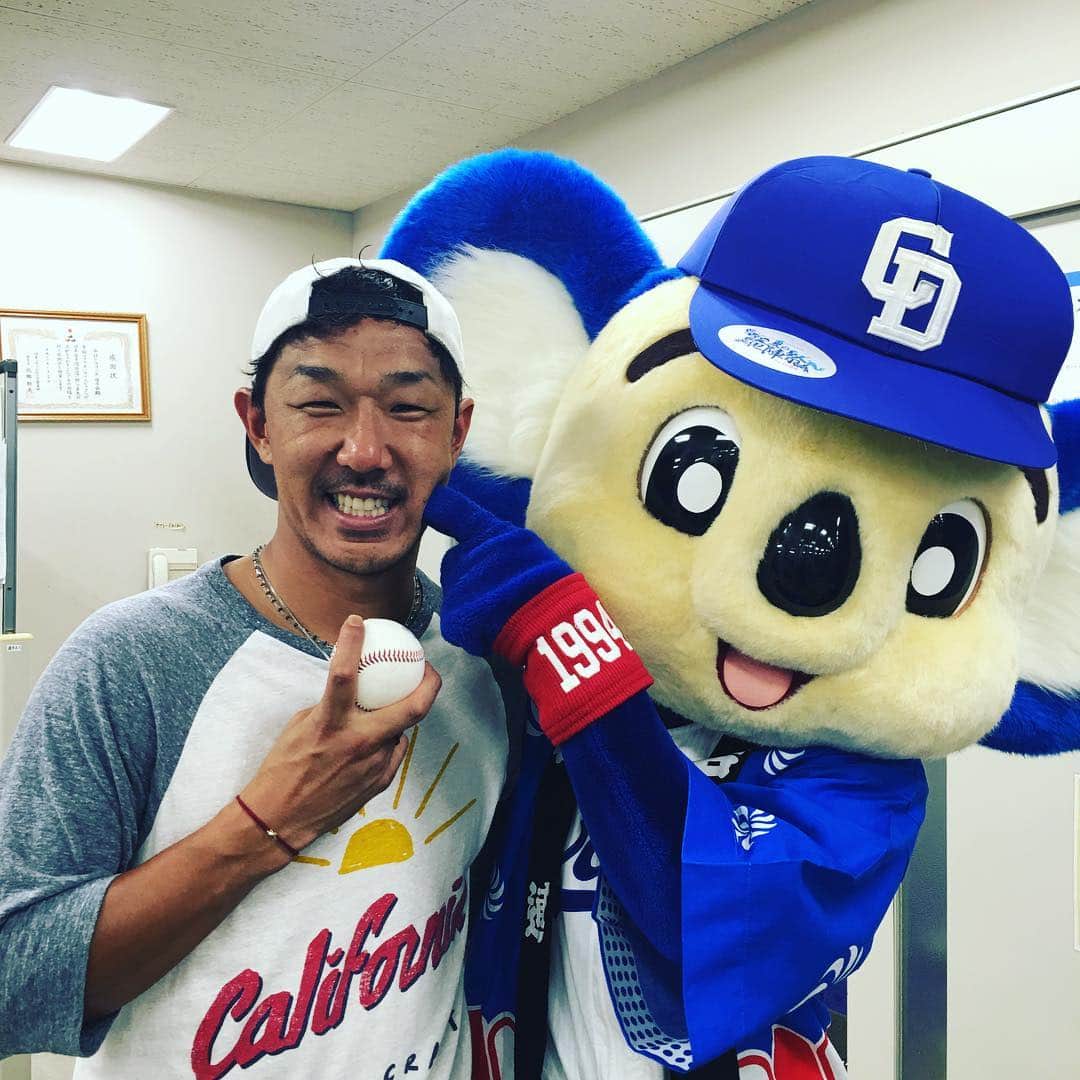 祖父江大輔のインスタグラム：「#nicepitching #八木智哉#ドアラ」