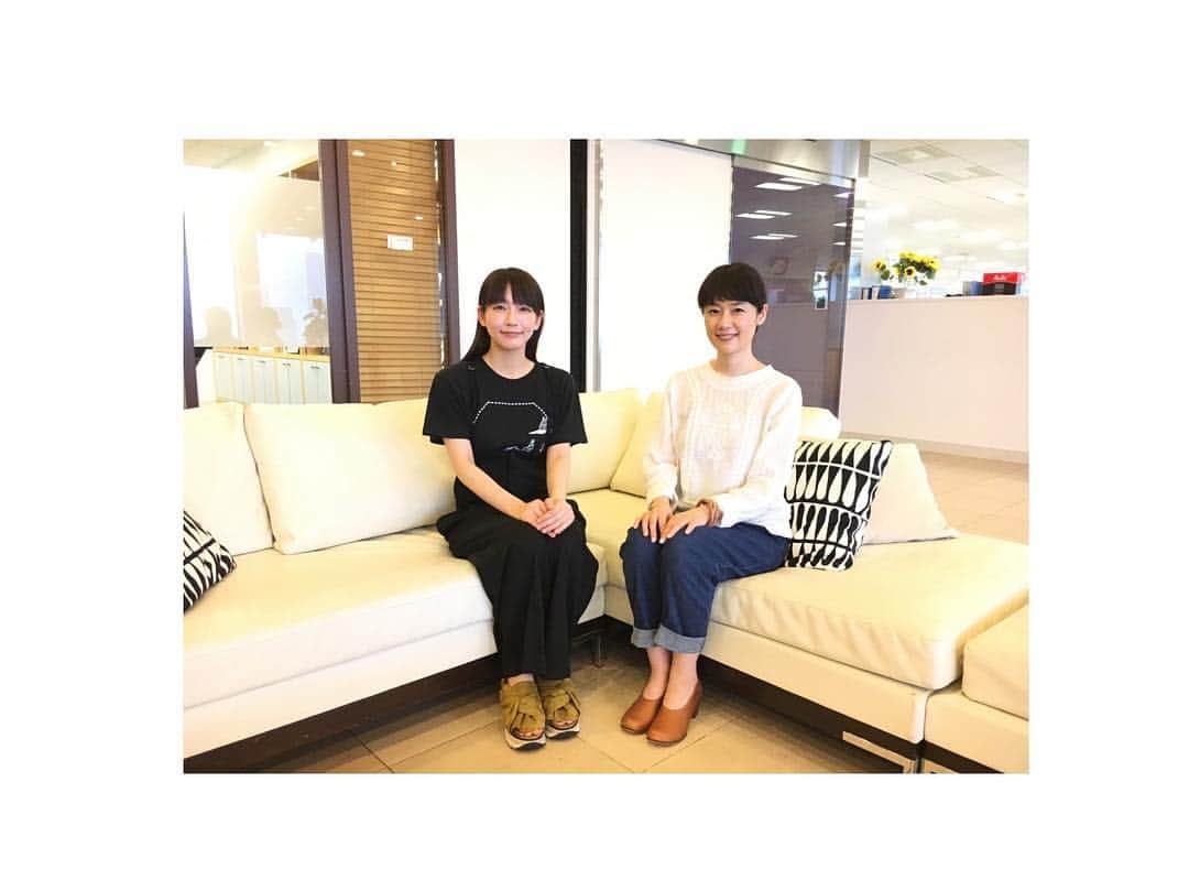 吉岡里帆さんのインスタグラム写真 - (吉岡里帆Instagram)「”UR lifestylecollege” 昨日のゲストは原田知世さんでした。 変わらない透明感や声に癒されました。 来て頂きありがとうございました😊 お美しかったなあ〜  #jwave #813FM」7月31日 12時36分 - riho_yoshioka