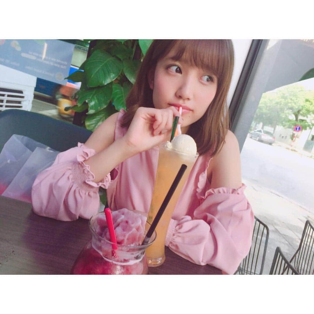 加藤玲奈のインスタグラム：「#彼女とデートなう  のやつかこれは🤔 #ベトナム  #オレンジフロート  を飲んでます🙋🏻」