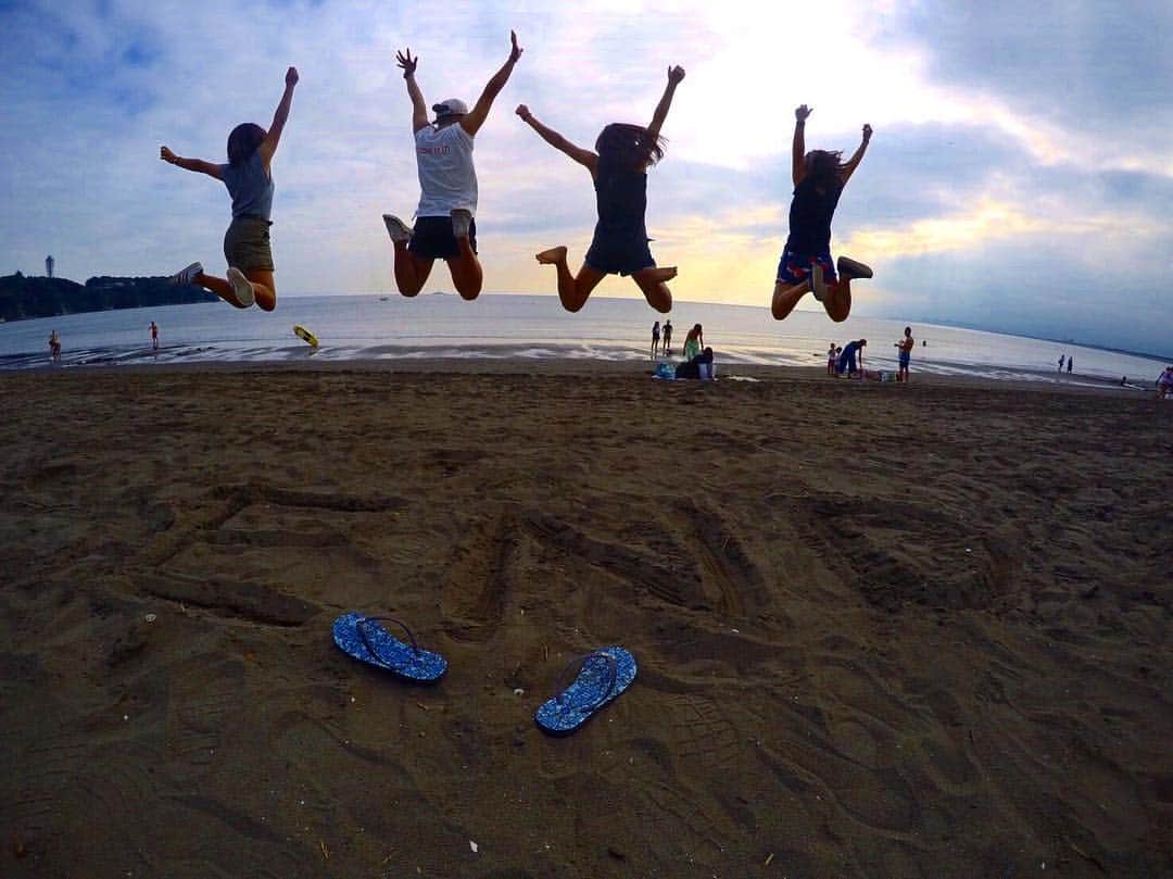 のインスタグラム：「🐠💓🌊🐳🐙🐬 ついに8月。 ずーっと水辺にいる夏。 ふやける。 #レポート地獄 #END」