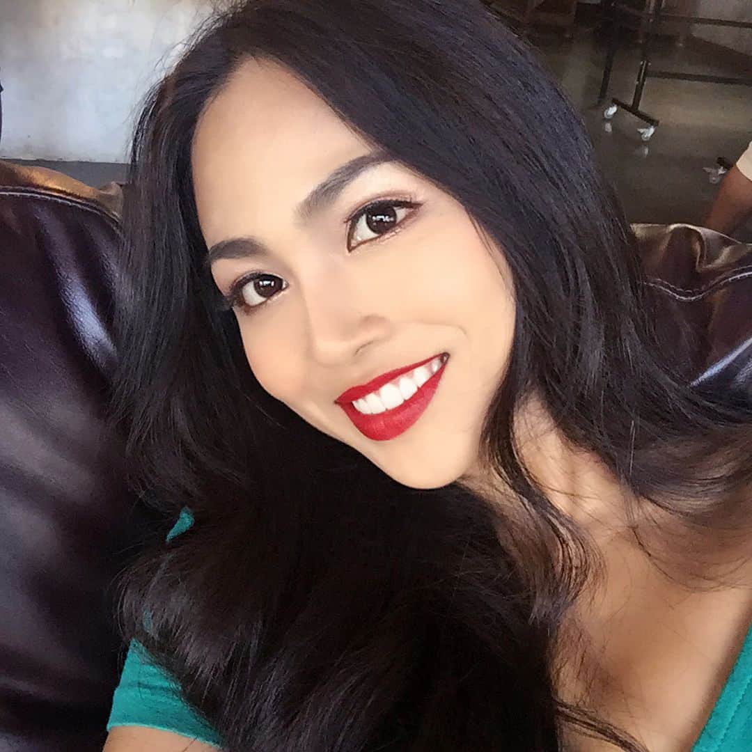 志摩マキさんのインスタグラム写真 - (志摩マキInstagram)「ニューハーフ？あれ？（笑） มีความเป็นชายสูงนิดๆ555 miss this time☆ 昨天我很高兴,因为我学完了汉语🙈 #🇹🇭 #🇯🇵 #🇨🇳 #🇺🇸 #我 #我学汉语 #泰国 #美国 #中国 #很高兴 #bali #indonasia #photooftheday  #Thailand  #japan  #model  #makeup #beauty #vocemagazine  #vocest #メイク #東京 #タイ #モデル」8月2日 11時24分 - makishimaaa