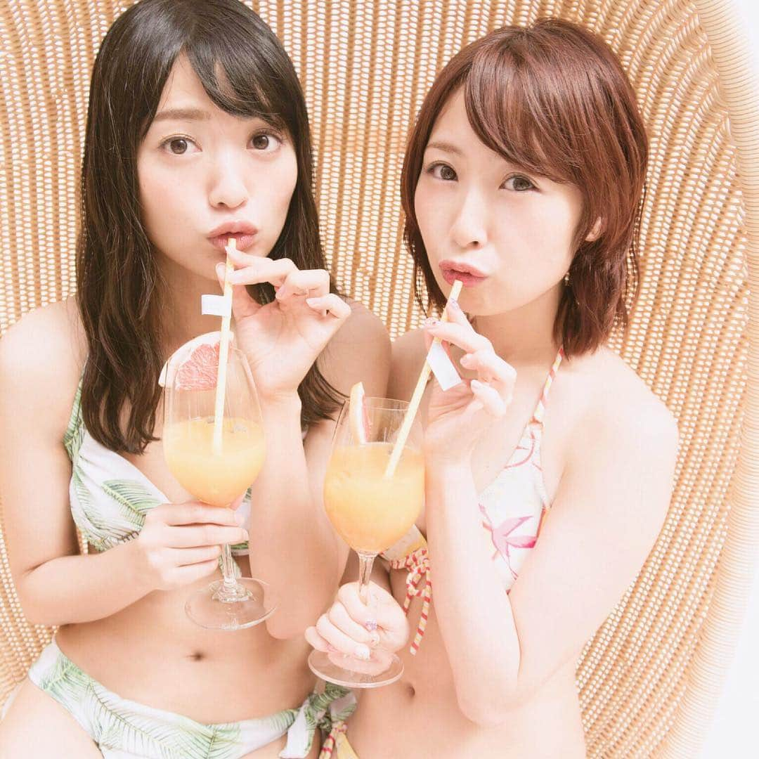 AKB48 水着サプライズ2017さんのインスタグラム写真 - (AKB48 水着サプライズ2017Instagram)「10位の北原さんと15位のちゅりさん。ふたりでチュ〜！ ご購入はこちらから！ http://wpb.shueisha.co.jp/2017/07/28/89005/ #水サプ2017 #北原里英 #高柳明音」8月2日 18時03分 - akb_mizusapu2017