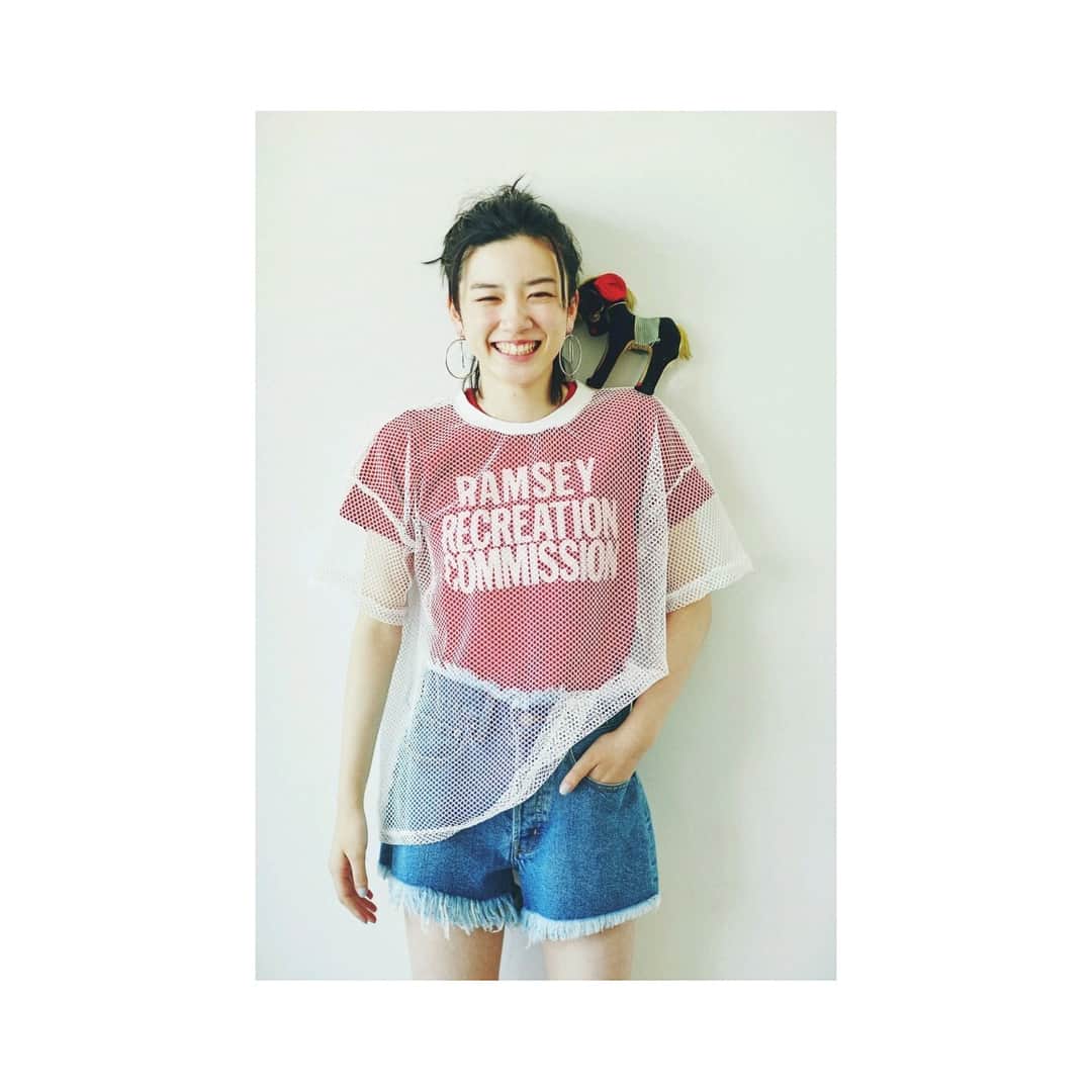 永野芽郁さんのインスタグラム写真 - (永野芽郁Instagram)「・ 髪の毛伸びてきたなぁ。 #Seventeen」8月2日 18時06分 - mei_nagano0924official