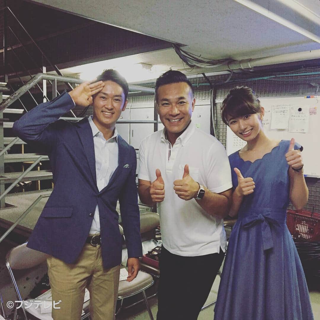 フジテレビ「とくダネ！」のインスタグラム：「新人アナウンサーの海老原さん、先輩たちは頼りになってますか？？( ´艸｀) また明日、#朝8時からテレビの前でお会いしましょう！ さて、#どんなセリフが合うでしょう？ #岸本哲也 #木下康太郎 #海老原優香 #自撮り #とくダネ大喜利 #大喜利 #とくダネコーデ #ファッション #コーディネート #今日のコーデ #アナウンサー #コメンテーター #2017 #8月2日 #水曜日 #とくダネ #tokudane #フジテレビ #fujitv 170802」