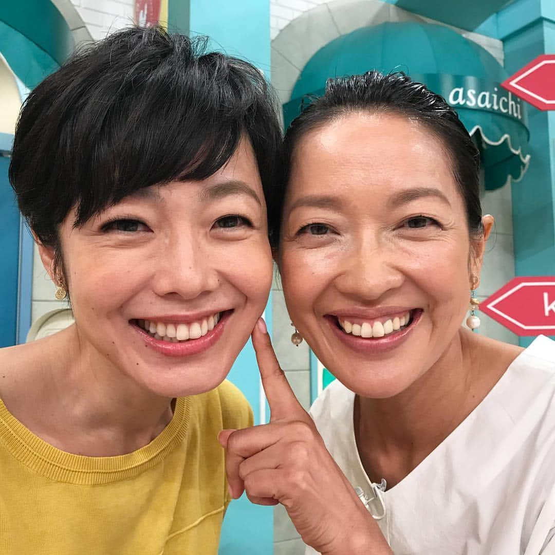 あさイチさんのインスタグラム写真 - (あさイチInstagram)「今日のゲストは羽田美智子さん😍 羽田さんと有働アナの2人は同い年！ 同い年ってわかるとなんだか嬉しいですよね〜😃写真も楽しそうでした😍 「ひよっこ」もいよいよ目が離せなくなってきましたね！  @nhk_hiyokko  #羽田美智子 さん #ひよっこ #同い年  #有働由美子 アナ #うどん #nhk #あさイチ #8時15分から」8月3日 16時20分 - nhk_asaichi