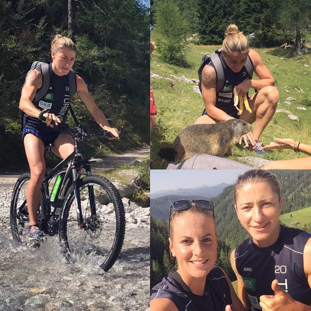 ビアンカ・シュミットのインスタグラム：「Trainingslager in Österreich....#fahrradtour#roomies#dachsteinmountains#murmeltiermagauchbanane#sommer#sonne#frauenfussball#turbinepotsdam#sportmachtfrei#sport#trainingslager#österreich#puma#pumashoes」