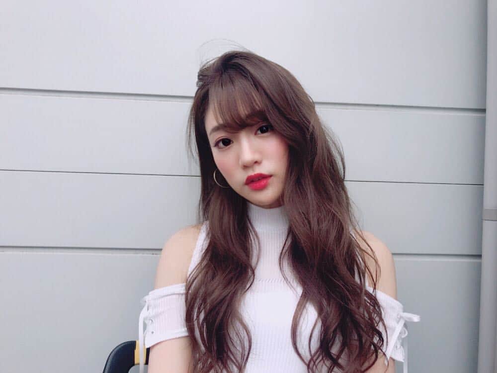 志田友美（ゆうみん）のインスタグラム：「Popteenイベント！ にこるんと森編集長の卒業の日でもありました！ みんなの盛り上がり半端じゃなかった🙋✨ . . たくさんの応援、声援、ボード、、、❤本当に愛を感じた🤦‍♀️ . . だいすきだよ🙈❤️ . #popteen #popteenズッ友フェス  #event #fes #girls  #teen #today」