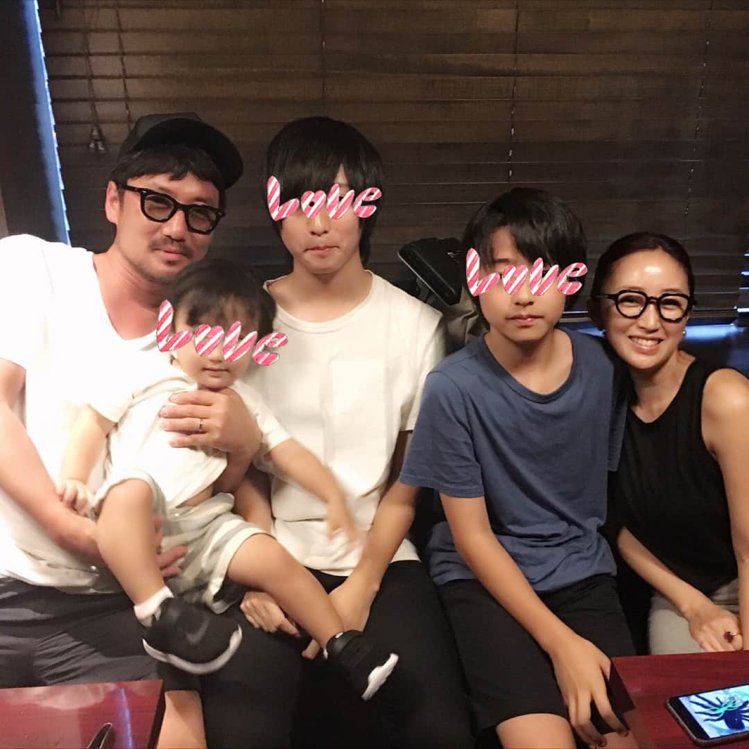 神崎恵さんのインスタグラム写真 - (神崎恵Instagram)「とてつもなく慌ただしい数日でした。 家族の支えを改めて実感した数日でもありました。 今日も元気にいってらっしゃい✨ いってきます✨」8月4日 8時55分 - megumi_kanzaki