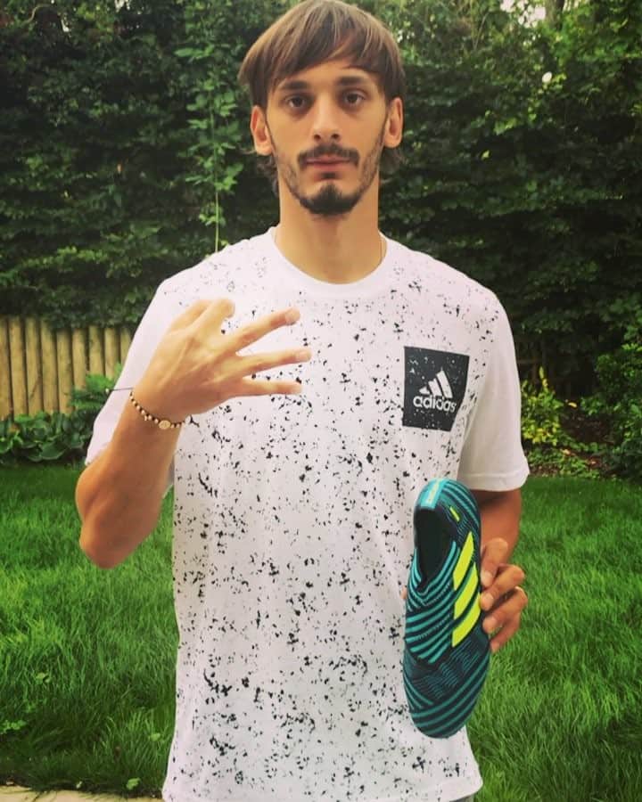 マノロ・ガッビアディーニのインスタグラム：「It's time for a storm 🌊 @adidasfootball @adidasita #HereToCreate #NEMEZIZ」