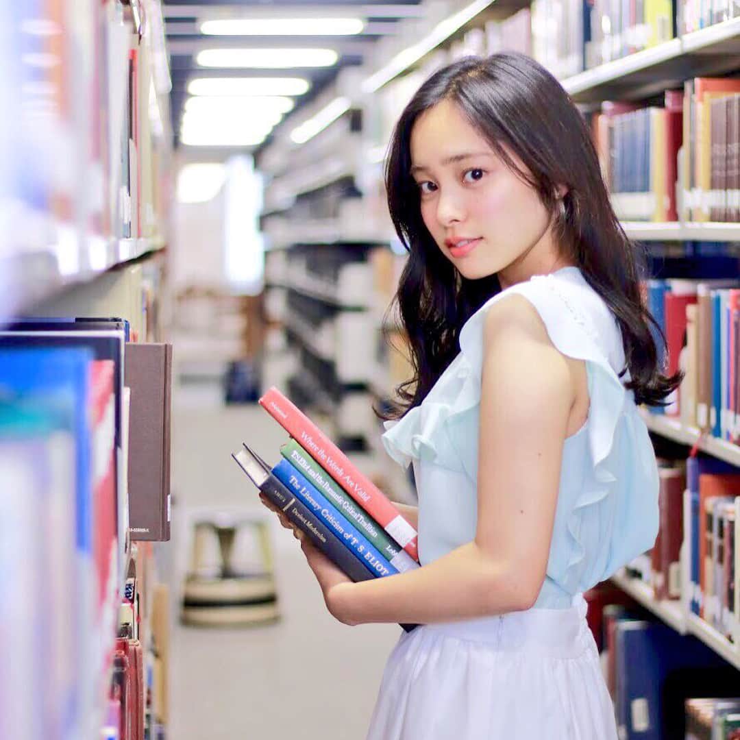 のインスタグラム：「【１ヶ月記念💗】 おはようございます🌞  お陰様で、今日でファイナリストのお披露目から1か月が経ちました😆✨🌷* *みなさんに支えられているということを日々感じてます。 ミスコンを通して学生の方や社会人の方など多くの人と関わることができて、とても幸せです😊🍀本当にありがとうございます。* *  自分らしく頑張るってとても難しいなぁ…と思うのですが、もっと私らしさを出していければと思います〜😁✌️🌈* * 11月までお付き合い願います🙇💕* *  #misssophiacontest#上智#ミスコン#ミスソフィア#2017#miss#misssophia#上智大学#内田侑希#上智ミスコンno4」