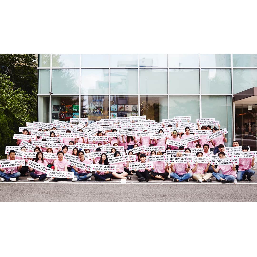 ユナさんのインスタグラム写真 - (ユナInstagram)「👏💎🏆🌟👍🏻 #smtown  다함께 #소녀시대10주년 축하~~~~ #융스타그램」8月5日 12時48分 - yoona__lim