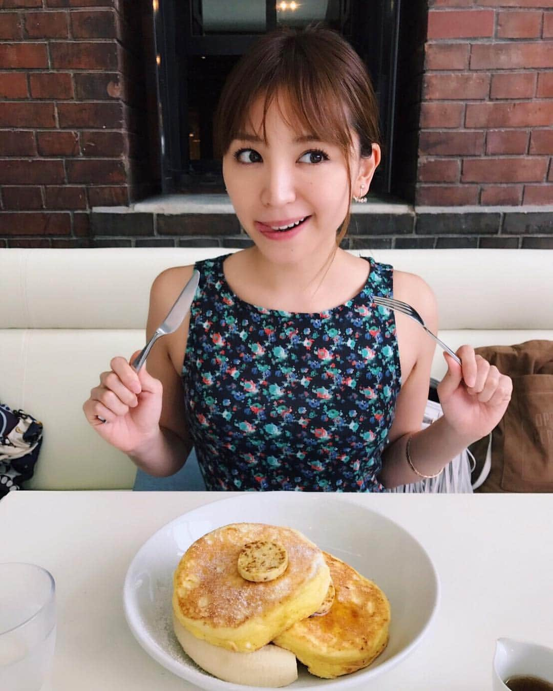 杉ありささんのインスタグラム写真 - (杉ありさInstagram)「ぺろっと😋🍴❤️ #ビルズ #リコッタパンケーキ  #昔何故か鎌倉のビルズ行くまでは他の店舗行かないと決めていた  #何のこだわり #未だに鎌倉ビルズ行けてない😂 #happy #lunch #bills #pancakes #love #instafood #instalike#instagood #instafashion #fashion #girl #me #arisasugi #food」8月6日 14時19分 - meariiisa