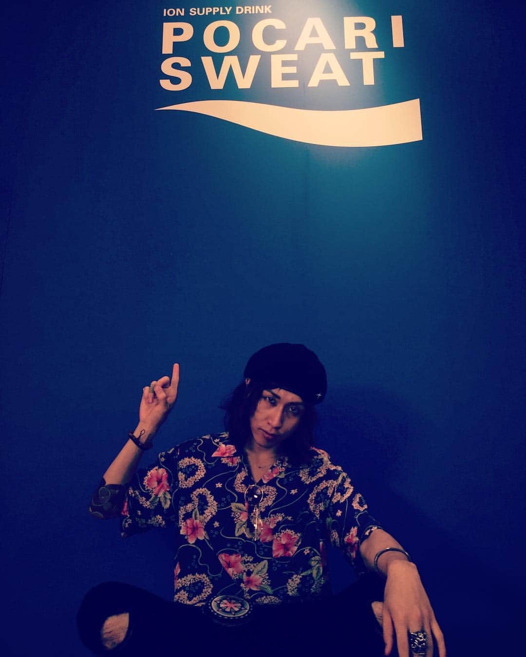 渋谷龍太さんのインスタグラム写真 - (渋谷龍太Instagram)「お世話になってます。  #って書くとスポンサーっぽい #残念ながら違う #かなしい #でも夏場よく飲むよ #pocarisweat」8月6日 20時07分 - gyakutarou