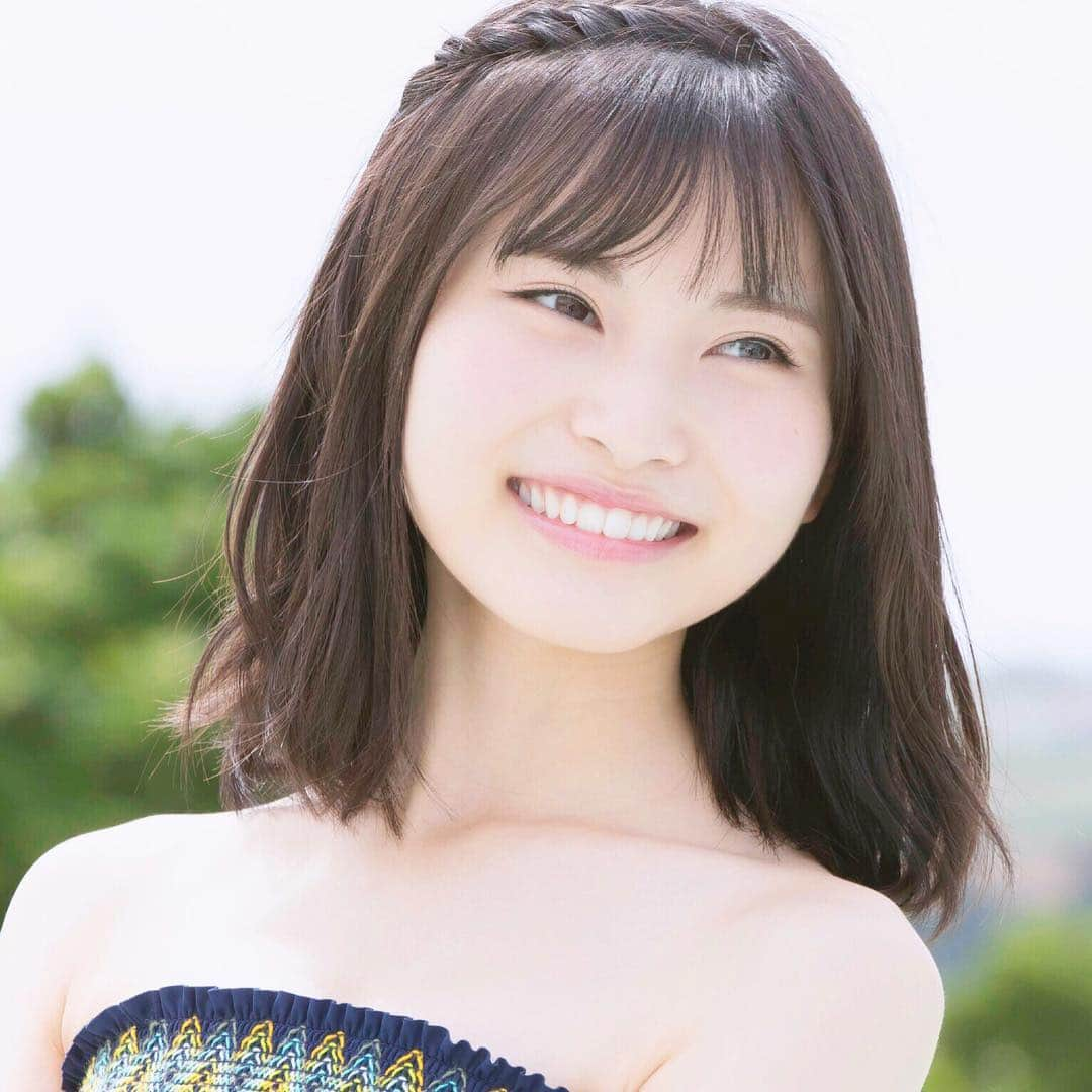 AKB48 水着サプライズ2017さんのインスタグラム写真 - (AKB48 水着サプライズ2017Instagram)「32位！　左上からアンダーガールズへ！！すごいスピードで成長中です！ ご購入はこちらから！ http://wpb.shueisha.co.jp/2017/07/28/89005 #水サプ2017　#福岡聖菜」8月7日 18時48分 - akb_mizusapu2017