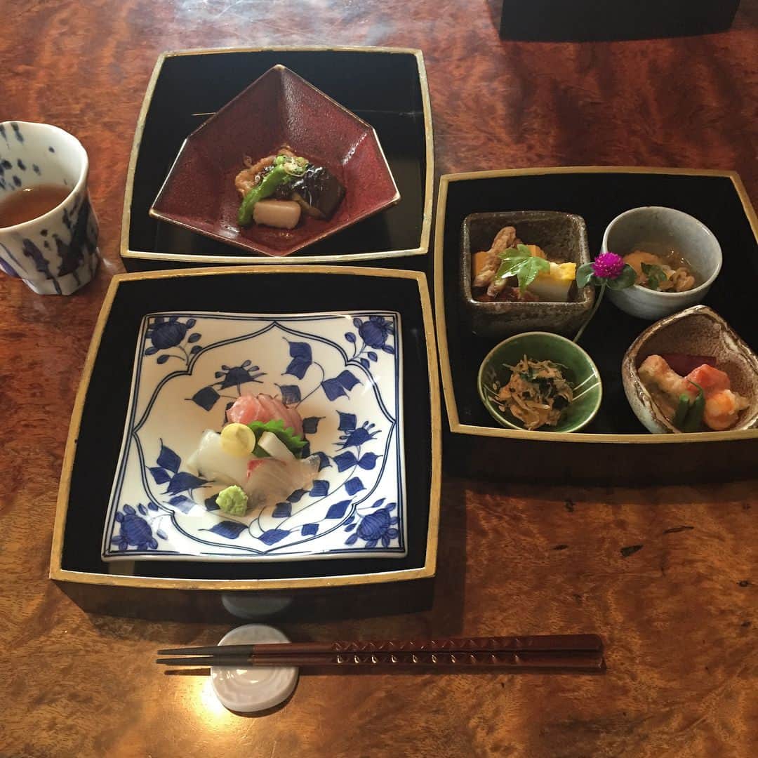 樹神さんのインスタグラム写真 - (樹神Instagram)「前事務所・セントラルのみんなと懐石ランチ。  お子達みんな可愛いくて、遊んでもらって癒やされました。  それはそうと、お母さん達みんなバイタリティ溢れてて、変わらず可愛い。  #櫓心祜#懐石料理#ランチ#名古屋#セントラルジャパン#cj#lunch#」8月8日 17時16分 - kotamaofficial