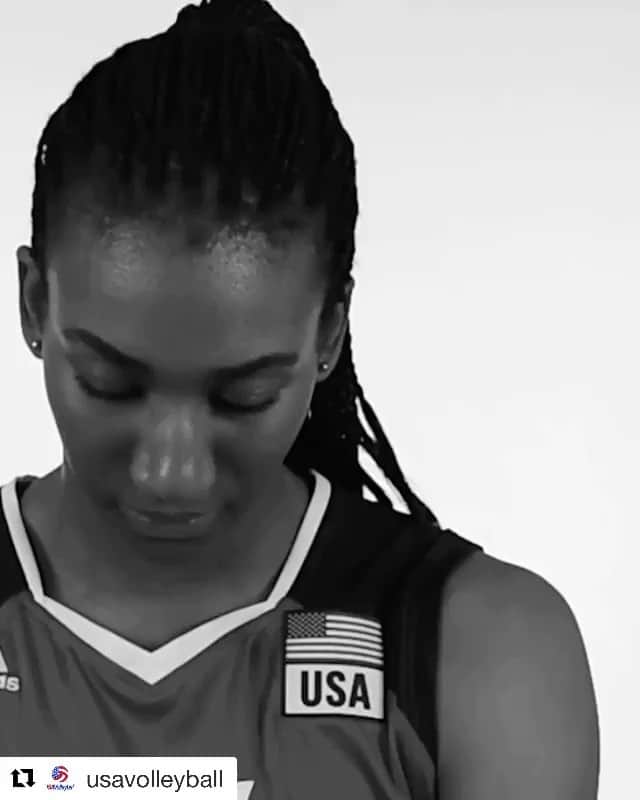 テトリ・ディクソンのインスタグラム：「Aug 27/29 in Anaheim! 🙌🏽🇺🇸😏 #USA🇺🇸 vs. #BRA🇧🇷! let's goooooo @usavwnt! . 📸 @usavolleyball @usavwnt」